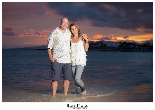 Sunset Family Portraits in Waikiki Beach near SHERATON WAIKIKI HOTEL