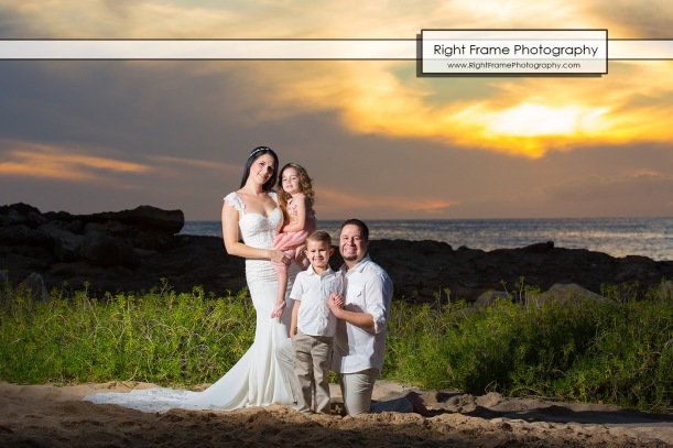 SUNSET FAMILY PHOTOGRAPHER near Aulani Disney Hotel Oahu