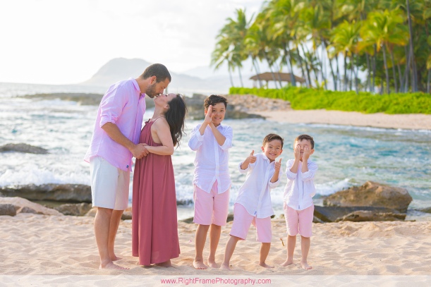 Family Photos on the Beach Honolulu