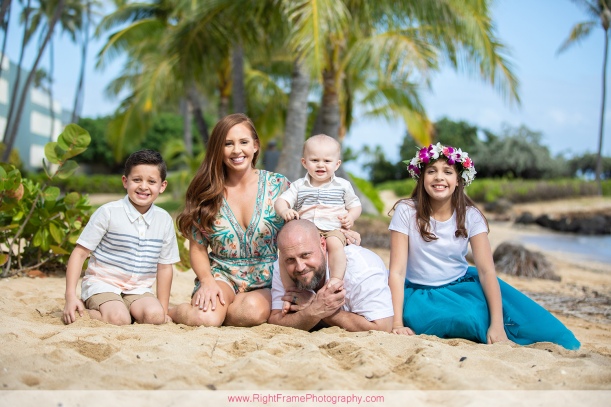 Beach family portraits Hawaii